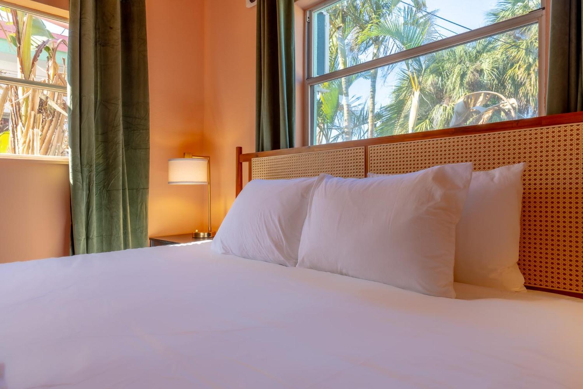 Monaco Vacation Rentals Clearwater Beach Eksteriør bilde